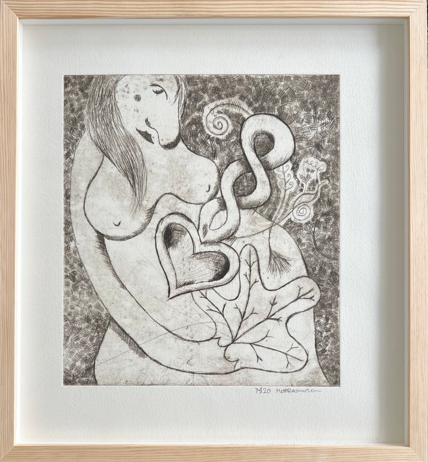 Mette Rasmussen. “Kvinde med kærlighedsske”, 2020