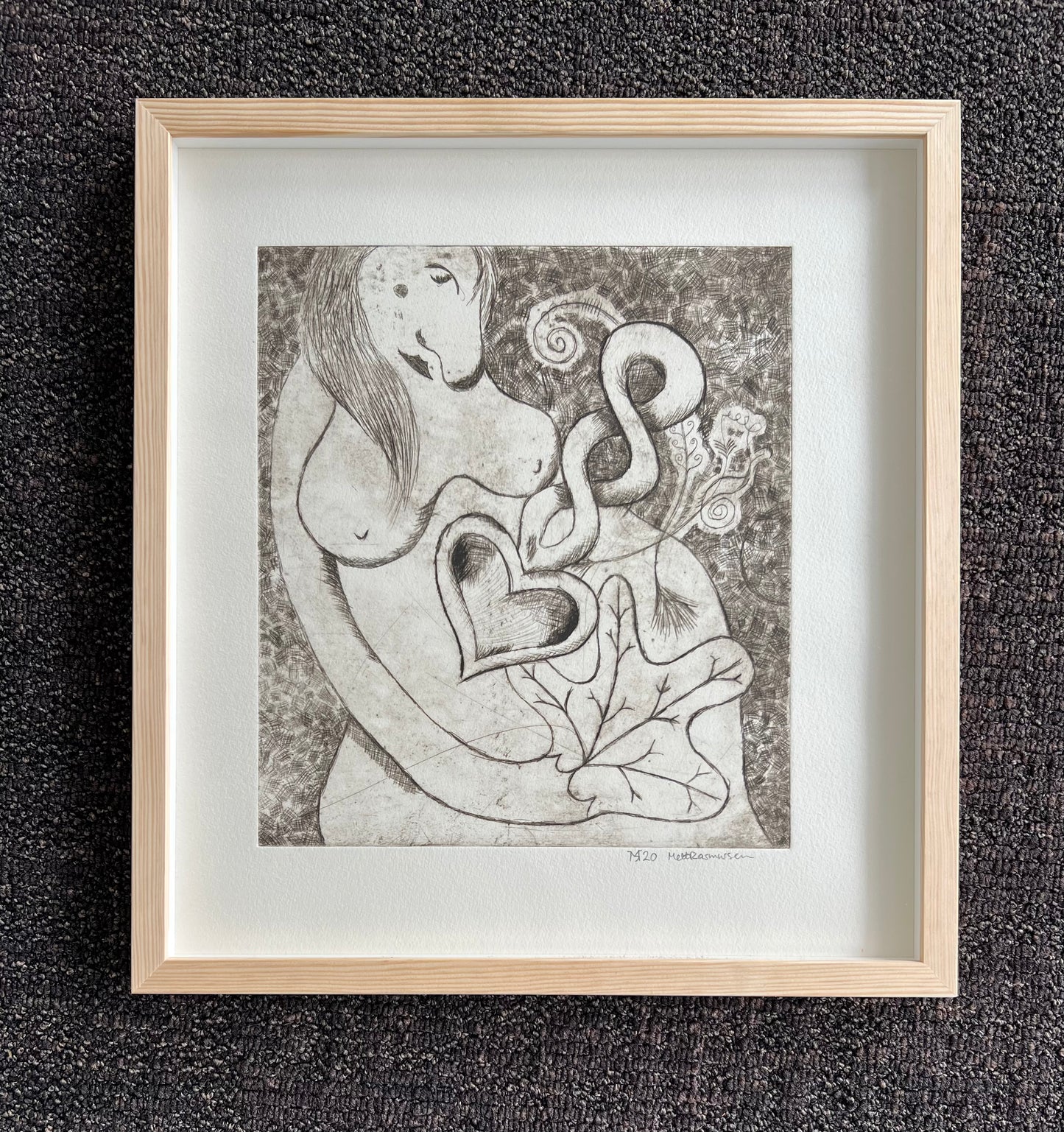 Mette Rasmussen. “Kvinde med kærlighedsske”, 2020